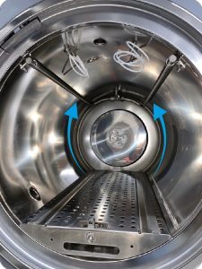 Hot water sprinkling and spray cooling in Systec autoclaves