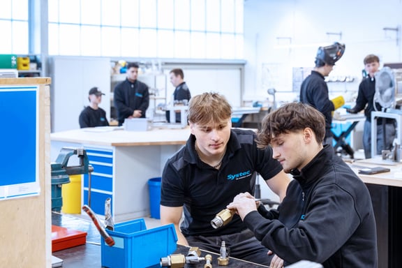 Working at Systec: Apprentices in the workshop