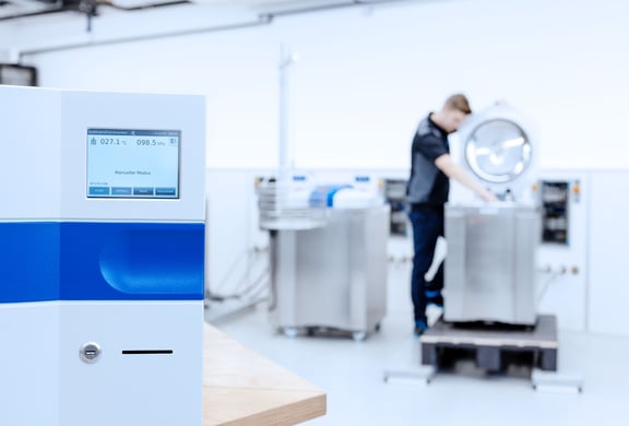 Working at Systec: Finishing by hand