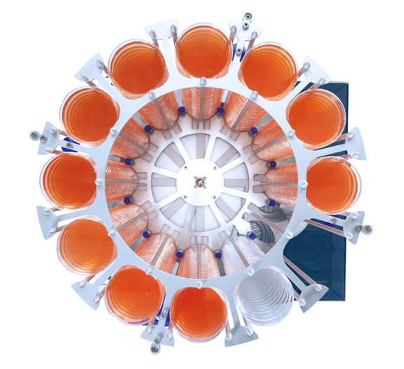 Systec Mediafill: Automatic filling and stacking of sterile Petri dishes