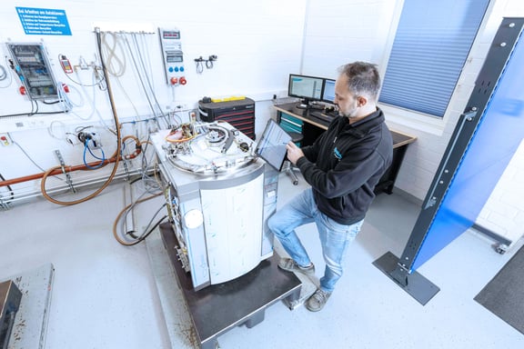 Systec services: Professional maintenance, qualification and validation for all laboratory autoclaves