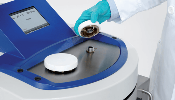Safe media preparation: sterile removal of the medium